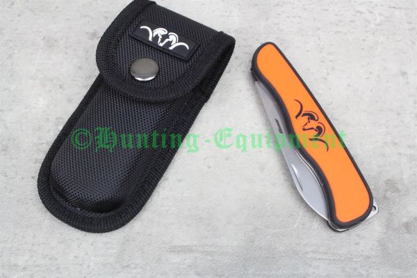 Ergonomischer, orangefarbener Kunststoffgriff des Blaser Klappmessers mit Nagelrille an der Klinge.
